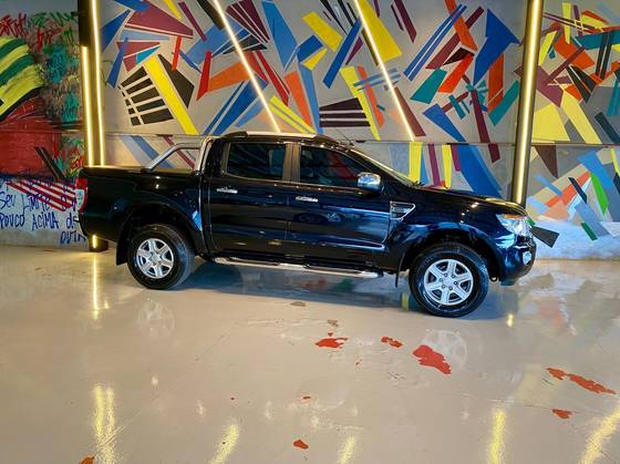 FORD RANGER 2.5 XLT 4X2 CD 16V FLEX 4P MANUAL FORD RANGER 2.5 XLT 4X2 CD 16V FLEX 4P MANUAL